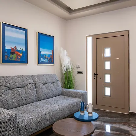 Cozy Rena Luxury Apartment *